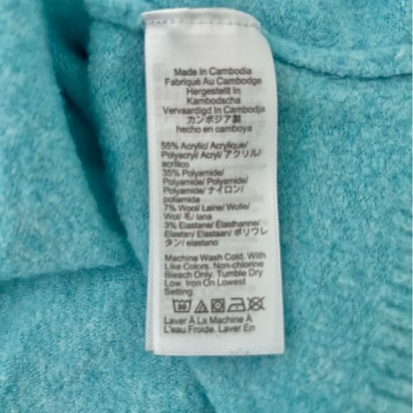 J. Crew Crewneck Side Slit Extra Soft Long Sleeve Aqua Sweater Size Medium - Picture 6 of 6